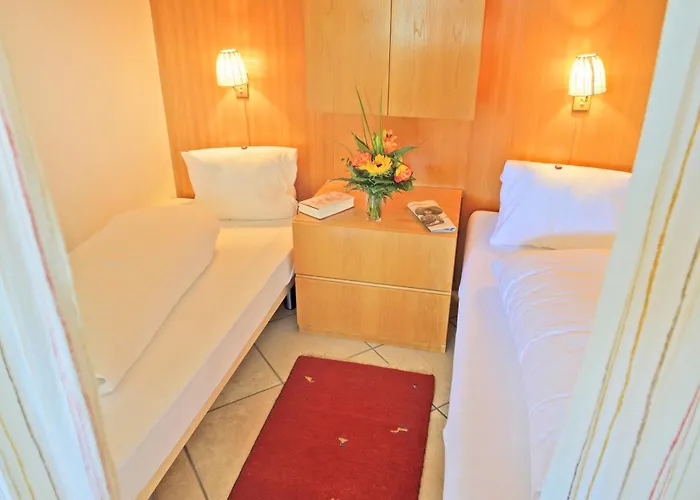 Parkareal - Freier Blick Auf Berge, Ruhig, Sonnig, Sw-balkon, Parkplatz * Davos