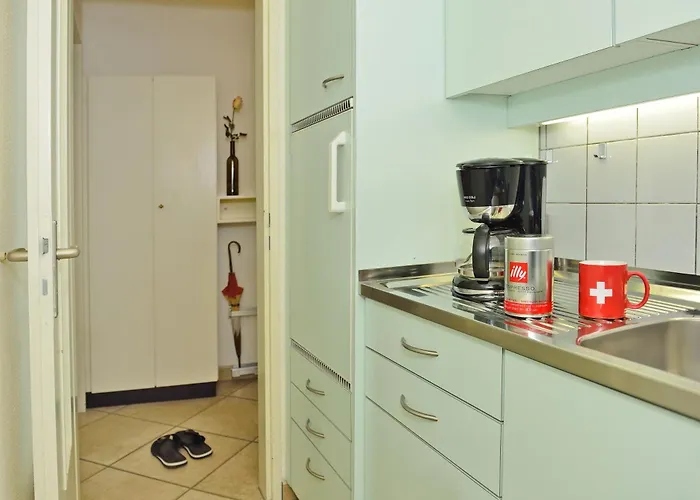 Parkareal - Freier Blick Auf Berge, Ruhig, Sonnig, Sw-balkon, Parkplatz *