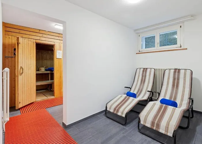 Parkareal - Freier Blick Auf Berge, Ruhig, Sonnig, Sw-balkon, Parkplatz Apartment Davos